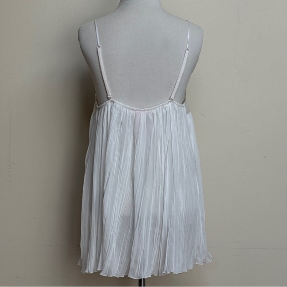 Victoria’s Secret VERY SEXY Wildflower Chiffon Pleated Babydoll Size Large - Picture 6 of 13